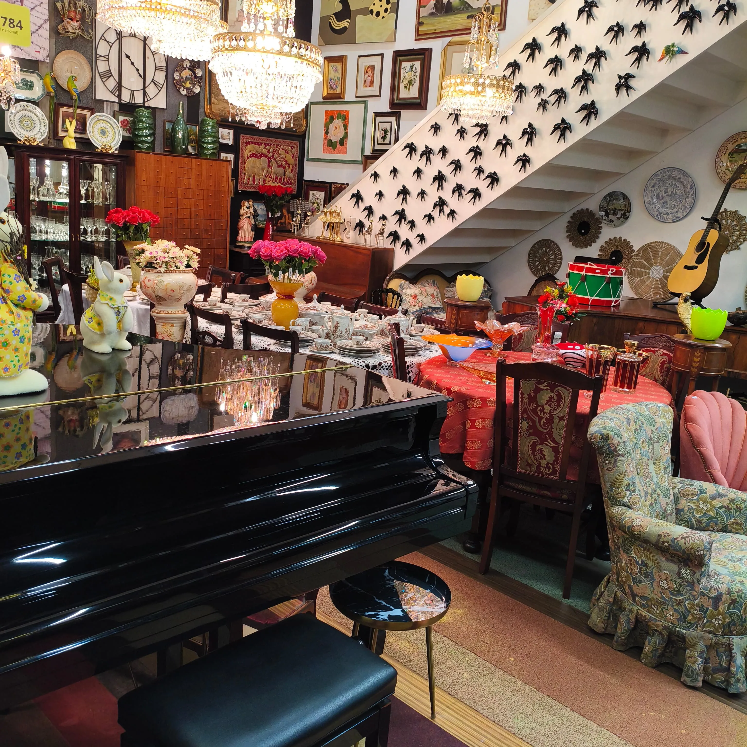 Todas primeiras quintas-feiras e terceiros domingos do mês, 9h30-17h30